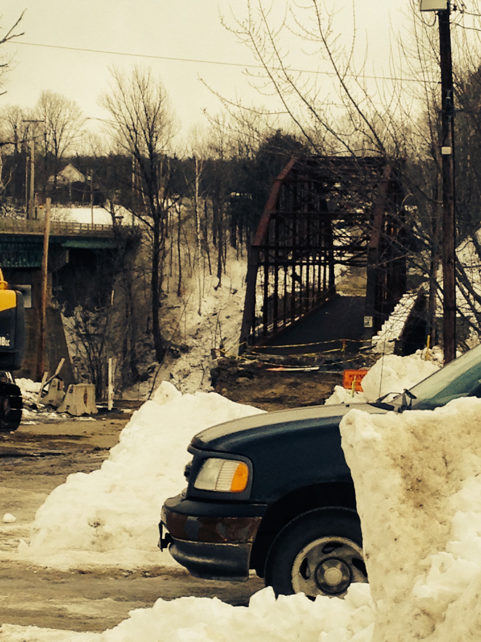 Photo Gallery : Recent Work : Bridge Dismantling, Roof Collapse